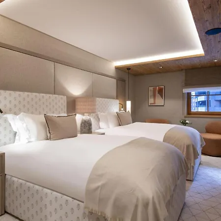 Heights: Luxury Living Above The Clouds * 阿罗萨