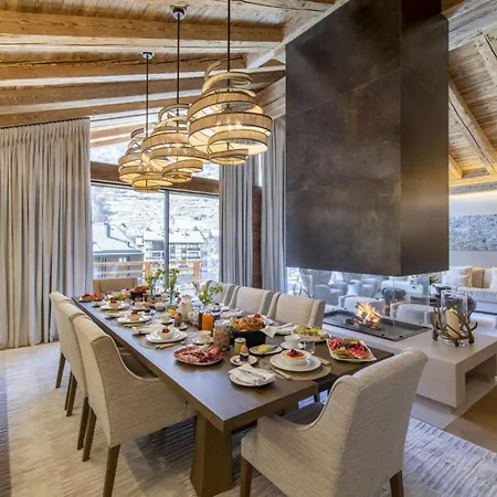 公寓 Heights: Luxury Living Above The Clouds *